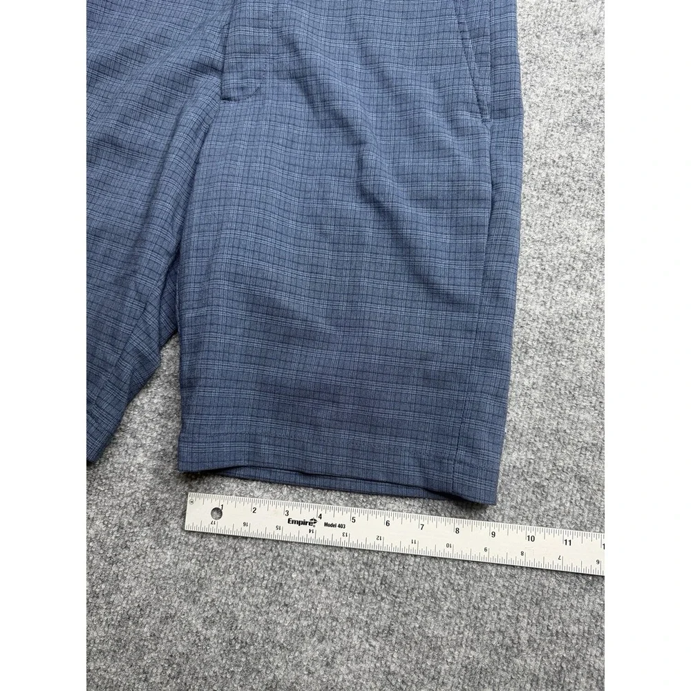 Walter Hagen Men's 30 Performance 11 Easy Waist Golf Shorts Blue Plaid Pockets